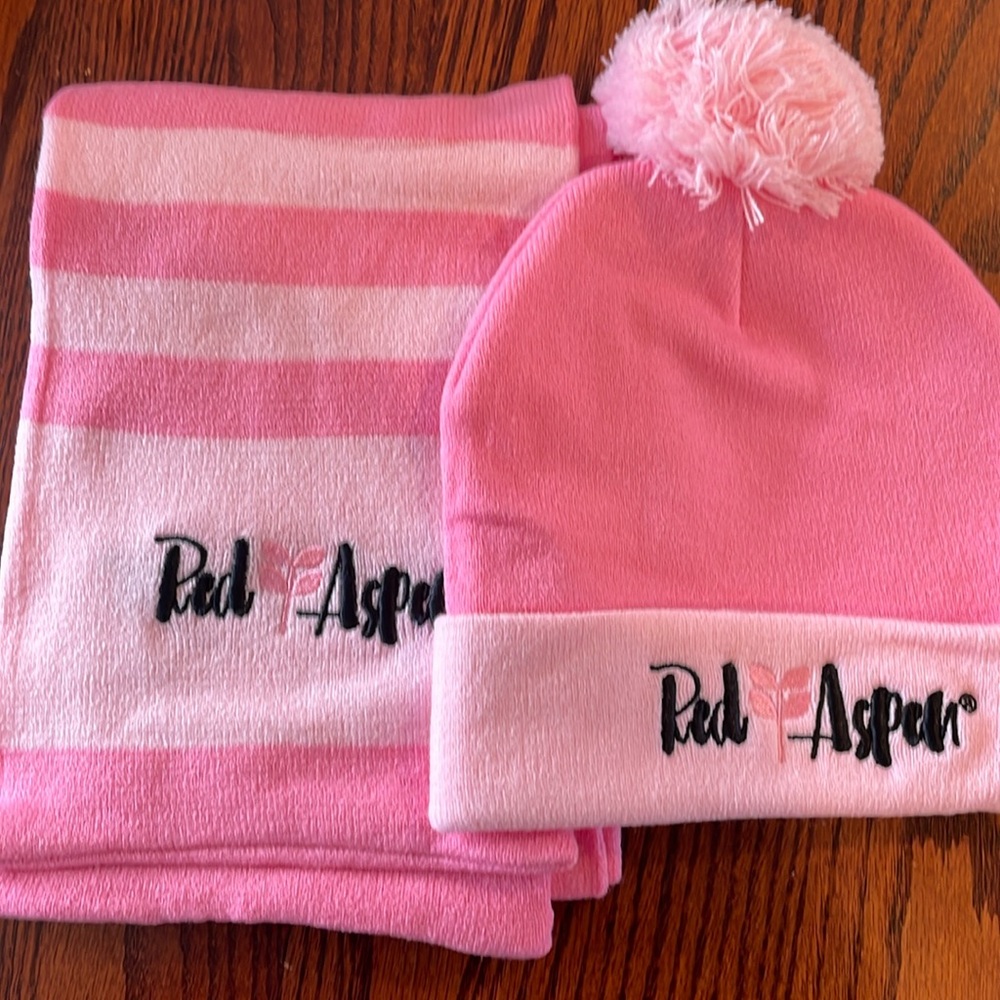 Red Aspen hat & scarf
